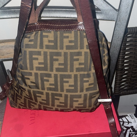 Fendi bacbpack - Picture 3 of 15